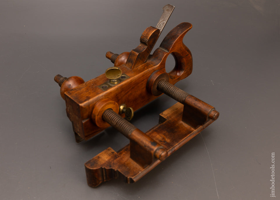 Fine-SANDUSKY-TOOL-CO.-No.-125-Applewood-Screw-Arm-Plow-Plane-117023