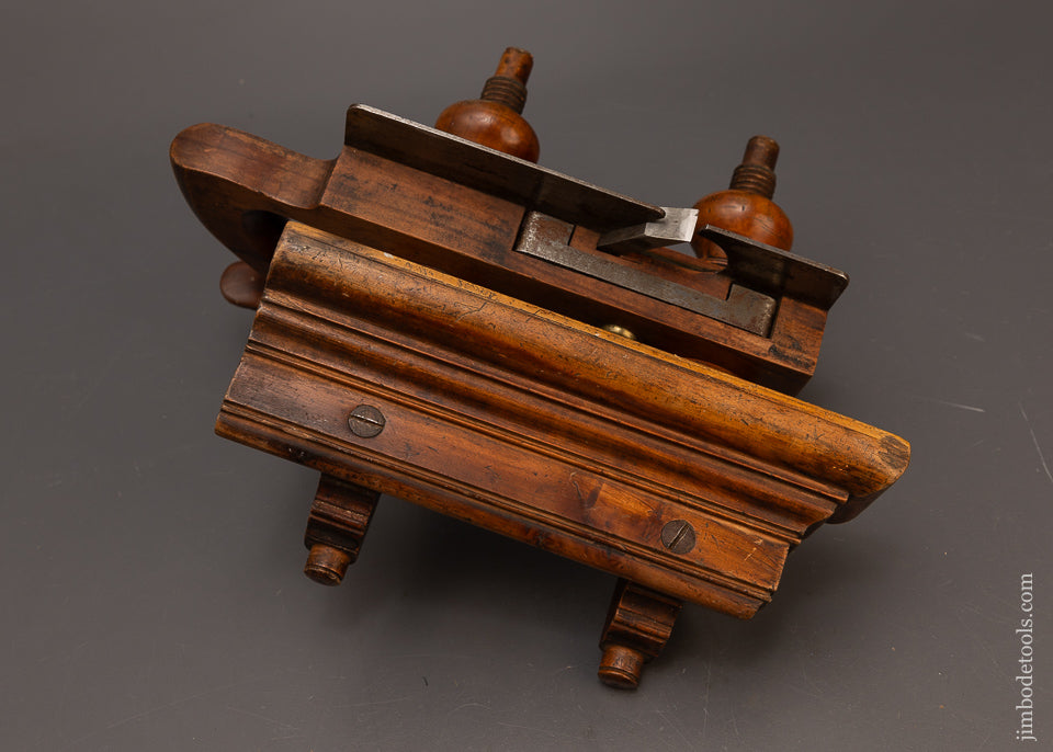 Fine-SANDUSKY-TOOL-CO.-No.-125-Applewood-Screw-Arm-Plow-Plane-117023