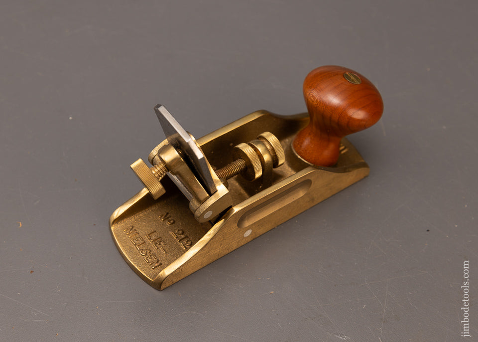 Fine-LIE-NIELSEN-No.-212-Scraper-Plane-in-Bronze-Out-of-Stock-&-Unavailable-@-Lie Nielsen-117199