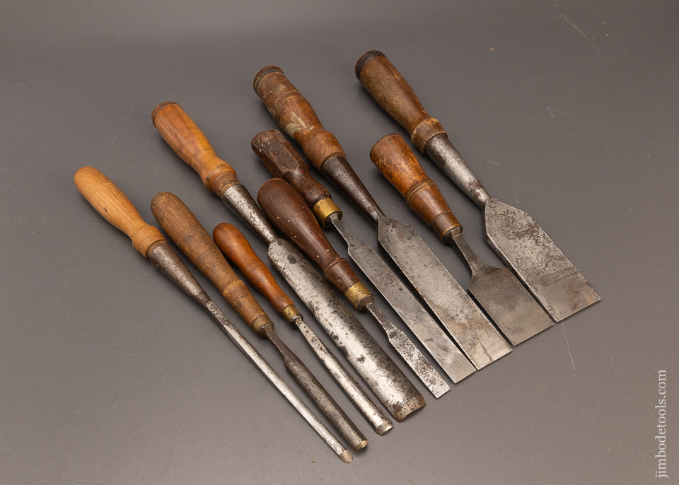 Collection-of-9-Good-Chisels-&-Gouges-117206
