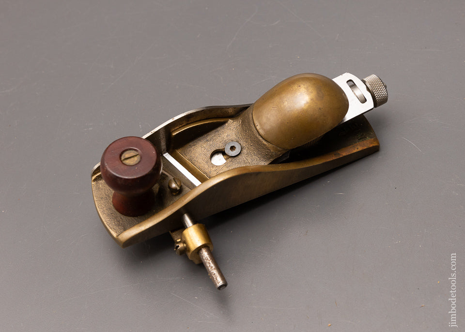 Fine-LIE-NIELSEN-No.-140-Skewed-Low-Angle-Block-Plane-with-Fence-&-Removable-Side-Plate-117256