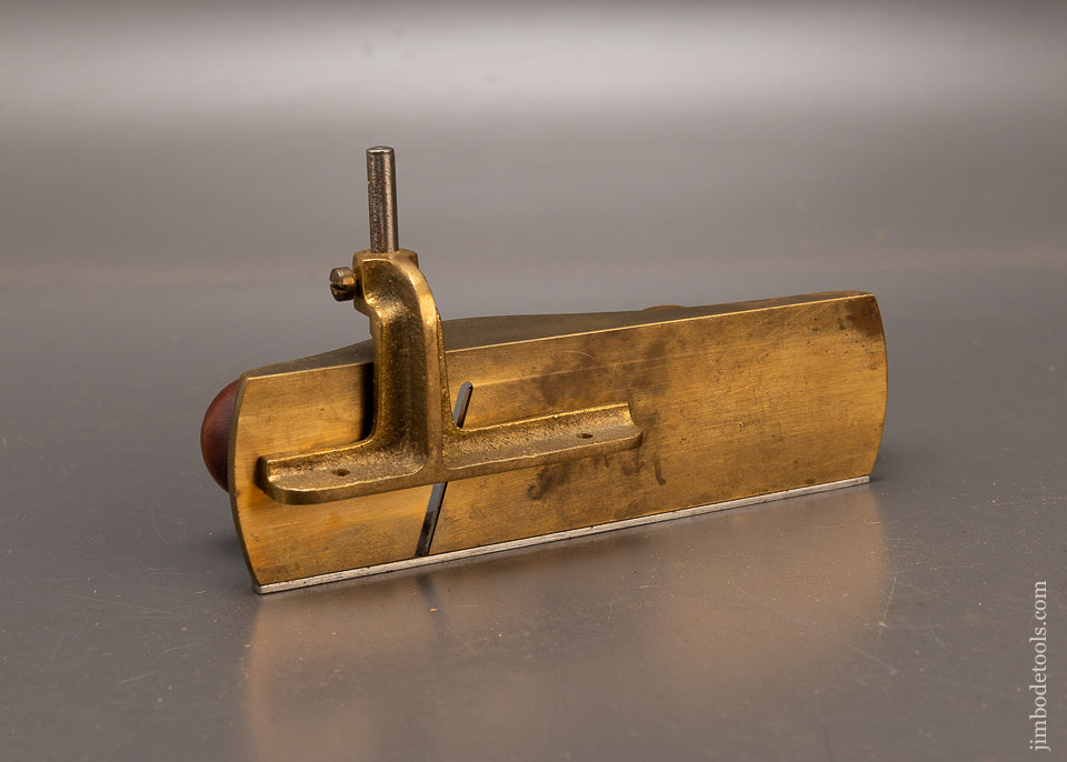 Fine-LIE-NIELSEN-No.-140-Skewed-Low-Angle-Block-Plane-with-Fence-&-Removable-Side-Plate-117256