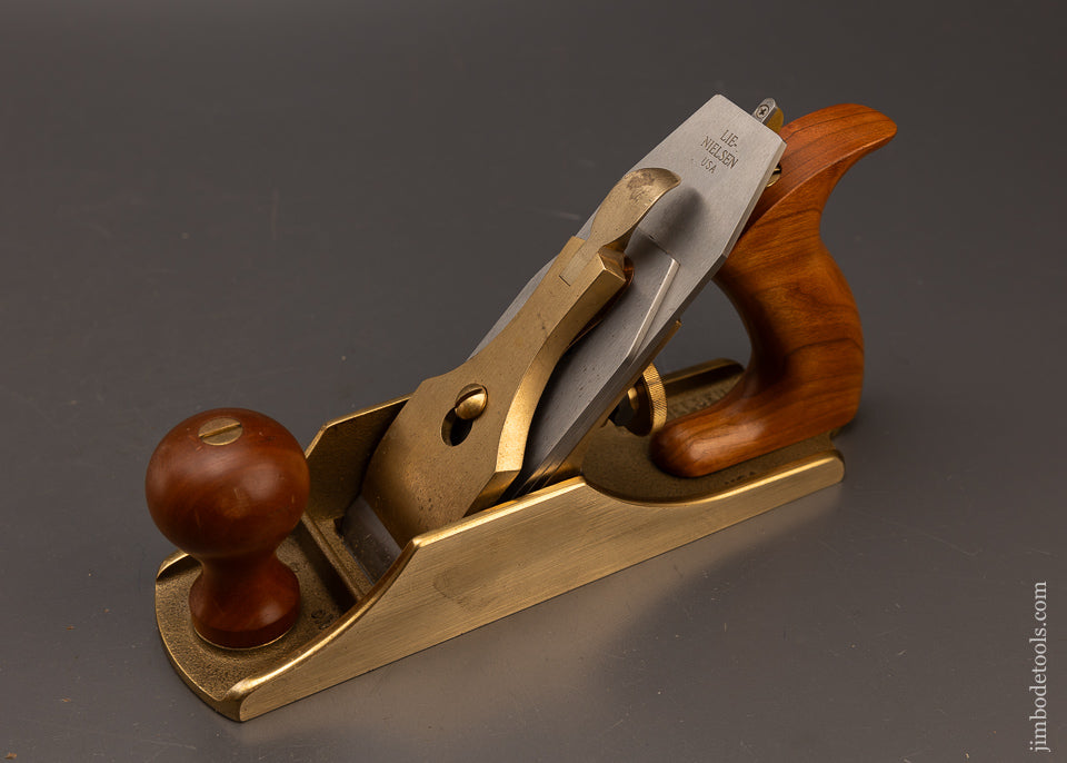 Near-Mint-LIE-NIELSEN-No.-4-Bronze-Smooth-Plane-Out-of-Stock-&-Unavailable-at-Lie-Nielsen-117356