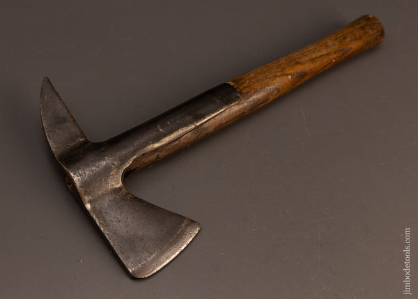 Really-Cool-19th-Century-Strapped-Fireman’s-Axe-117443