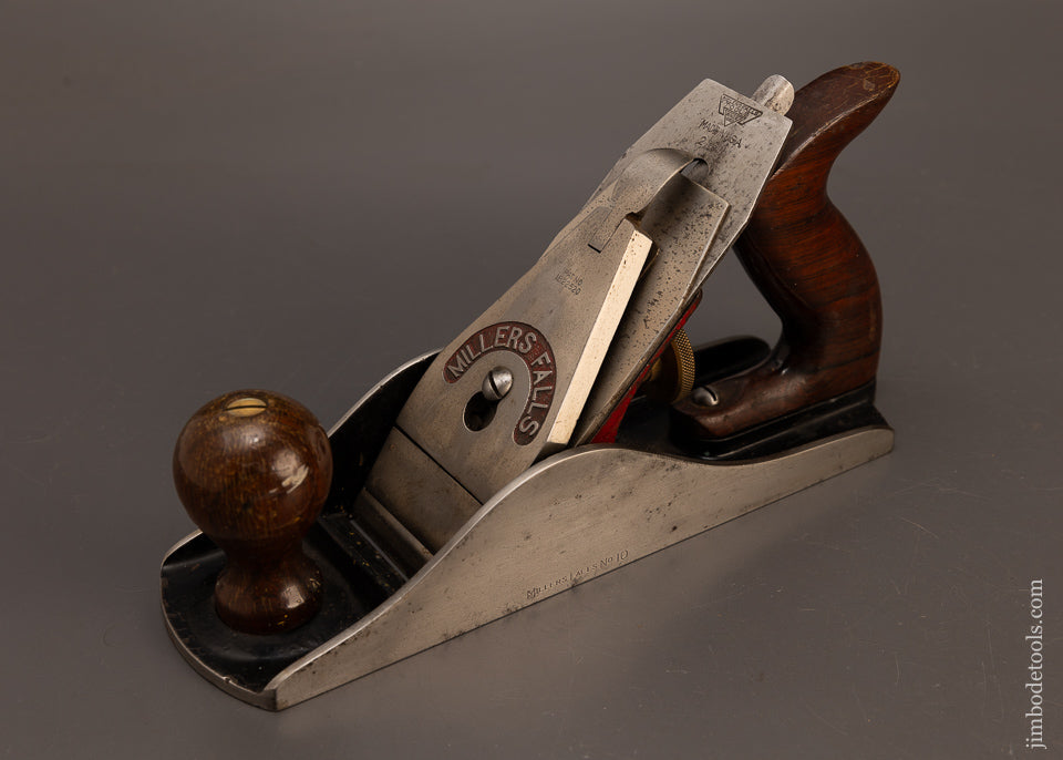 Fine-MILLERS-FALLS-No.-10-Jumbo-Smooth-Plane-(4-1/2-Size)-117533
