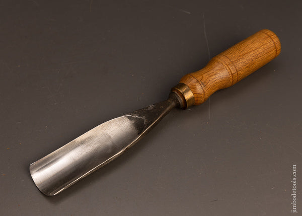 Monster-1-5/8-Inch-Wide-No.-7-Carving-Gouge-by-H.-TAYLOR-117576