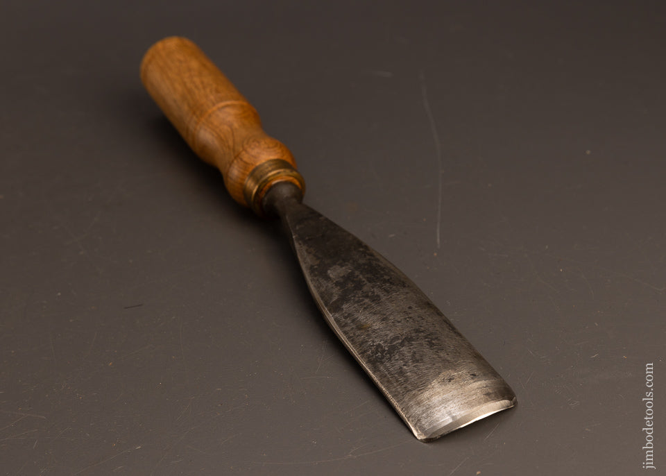 Monster-1-5/8-Inch-Wide-No.-7-Carving-Gouge-by-H.-TAYLOR-117576