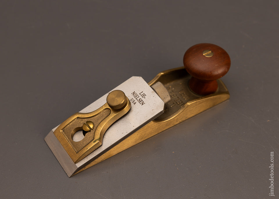 Fine-LIE-NIELSEN-No.-97-1/2-Chisel-Plane-117612