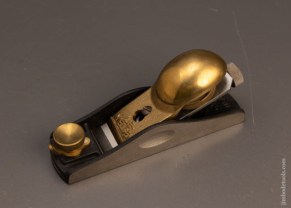Fine-LIE-NIELSEN-No.-60-1/2-Low-Angle-Block-Plane-with-Adjustable-Mouth-117627