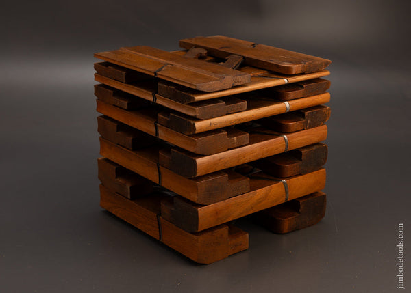 SKEWED-Crisp-Fine-Graduated-Set-of-18-Hollow-&-Round-Moulding-Planes-by-GRIFFITHS-NORWICH-117662