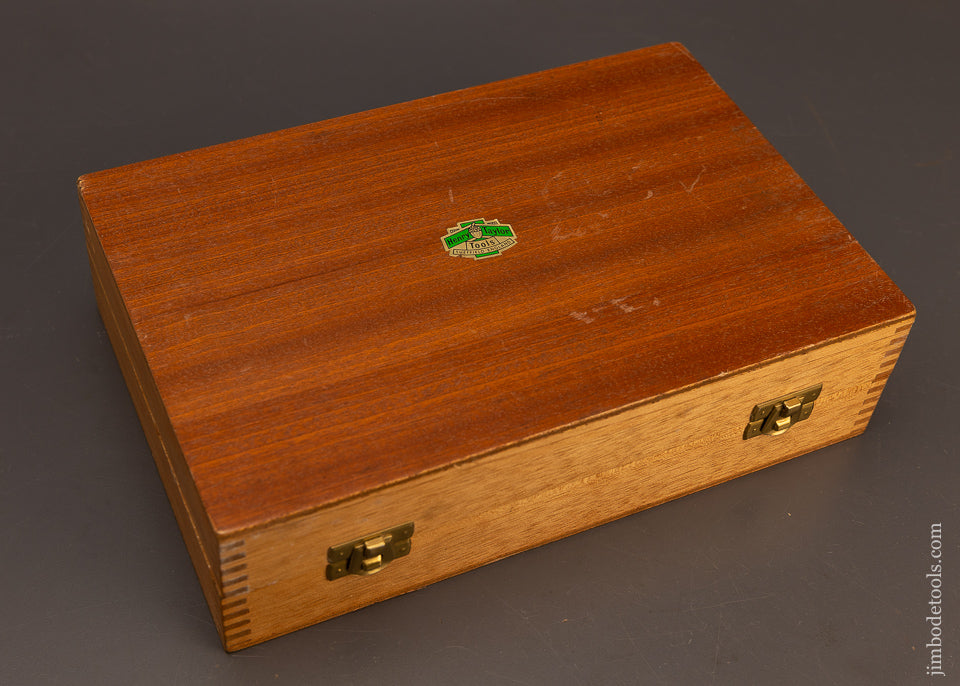Dead-Mint-Set-of-12-HENRY-TAYLOR-Carving-Chisels,-Gouges-In-Original-Box-117837