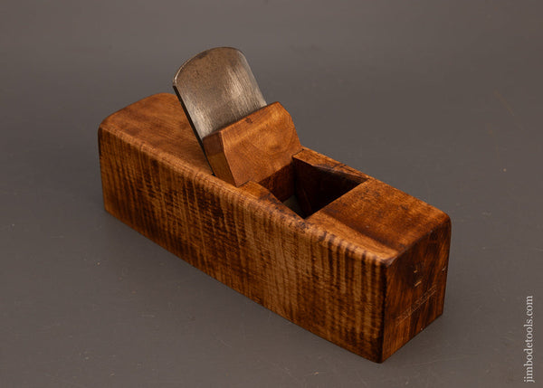 LEON-ROBBINS-CROWN-TOOL-CO.-Tiger-Maple-Smooth-Plane-117893