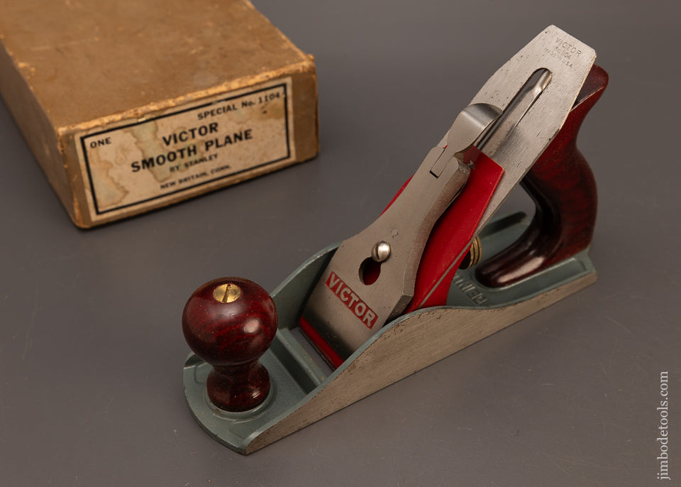 Near-Mint-in-Box-STANLEY-“Special”-No.-1104-Victor-Smooth-Plane-117938