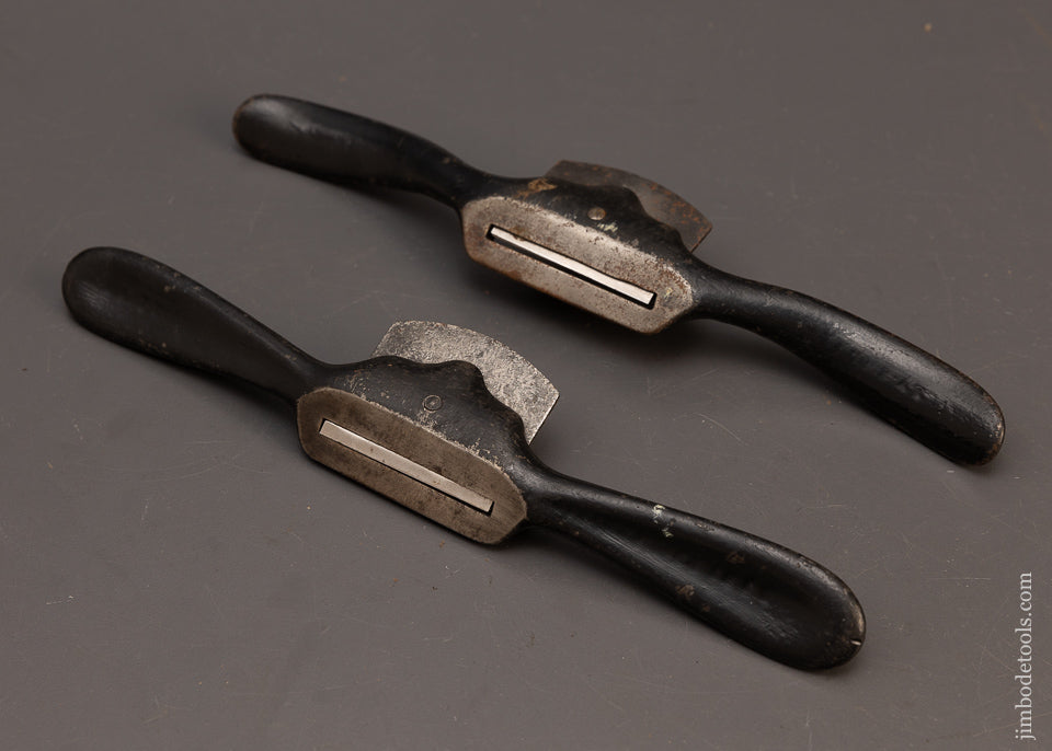 Type-One-Pair-of-L.-BAILEY-Spoke-Shaves-No.-51-&-No.-52-118069