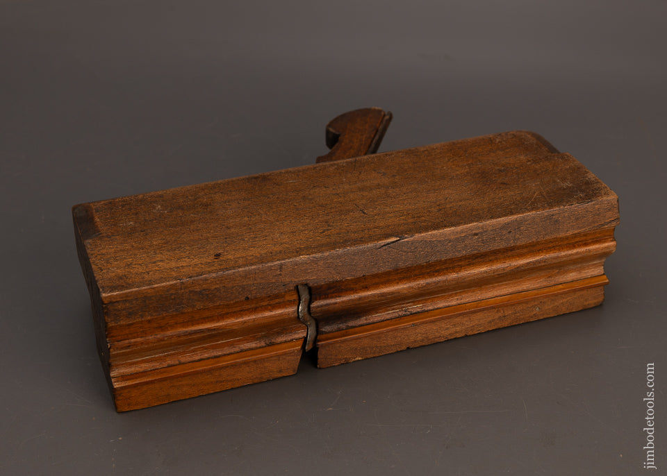 Fine-2-1/2-Inch-Wide-Moulding-Plane-by-W.-GREENSLADE-BRISTOL-118147