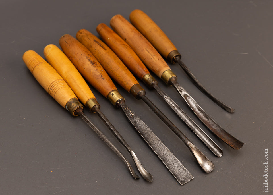 Set-of-7-ADDIS-Boxwood-Handled-Carving-Tools-118158