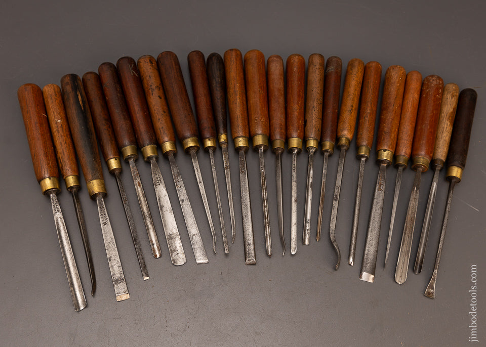 Excellent-Set-of-23-ADDIS-Carving-Chisels-Gouges-118174