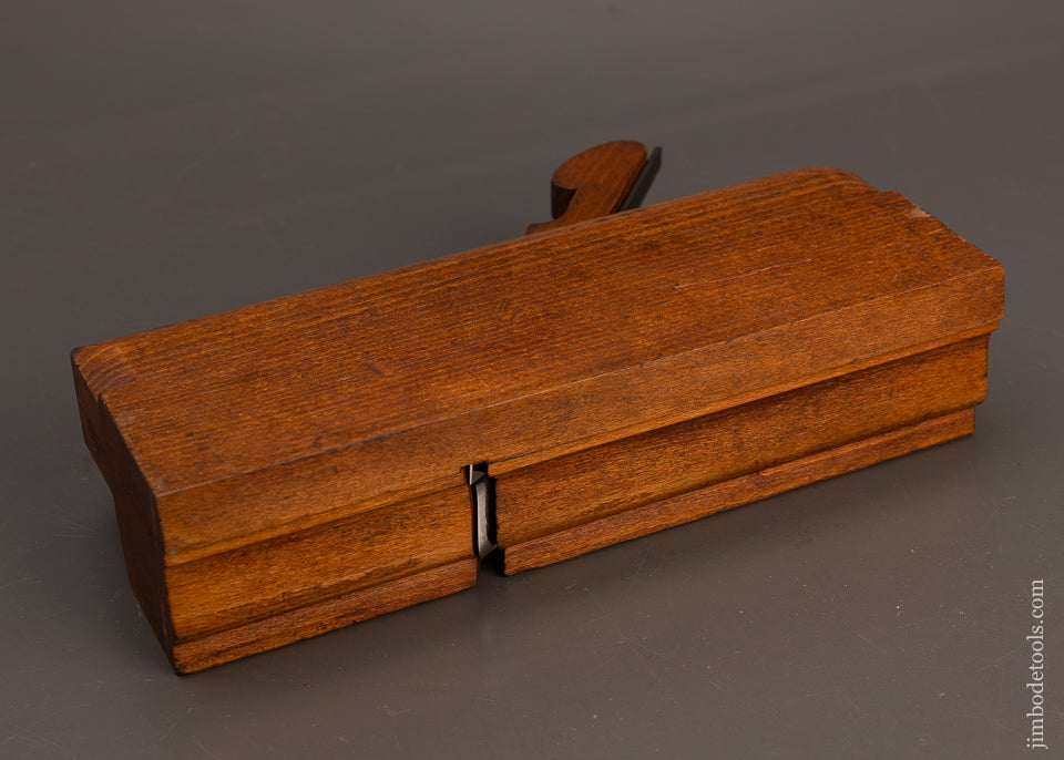Premium-Near-Mint-2-3/8-Inches-Wide-Ogee-Moulding-Plane-by-R-&-C-CARTER-TROY,-N.Y.-118177