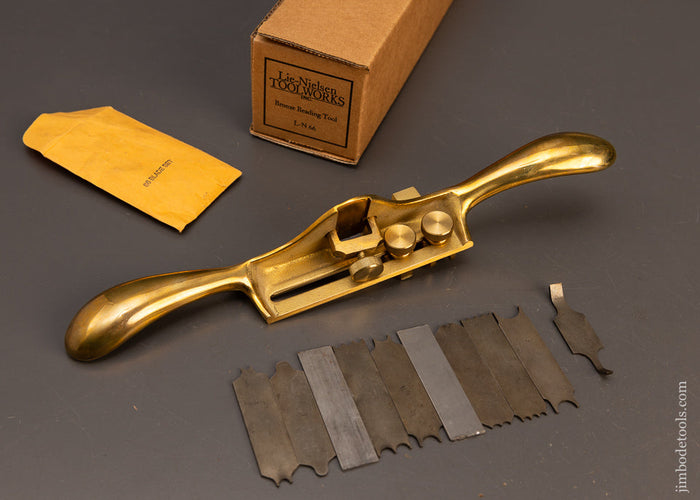 LIE-NIELSEN-No.-66-Bronze-Beading-Tool-with-17-Profiles-Mint-in-Box-118205