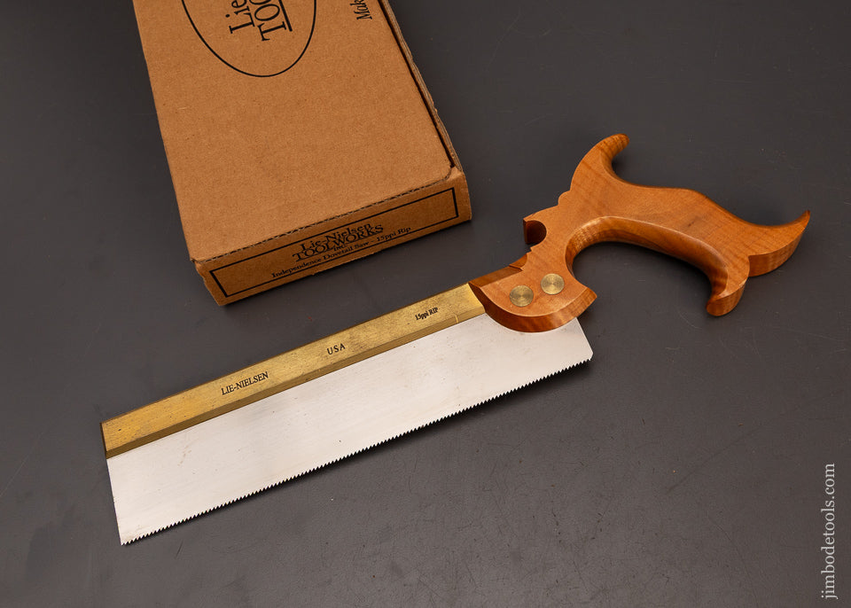 Discontinued-Tiger-Maple-LIE-NIELSEN-Independence-Brass-Back-Dovetail-Saw-Mint-in-Box-119277