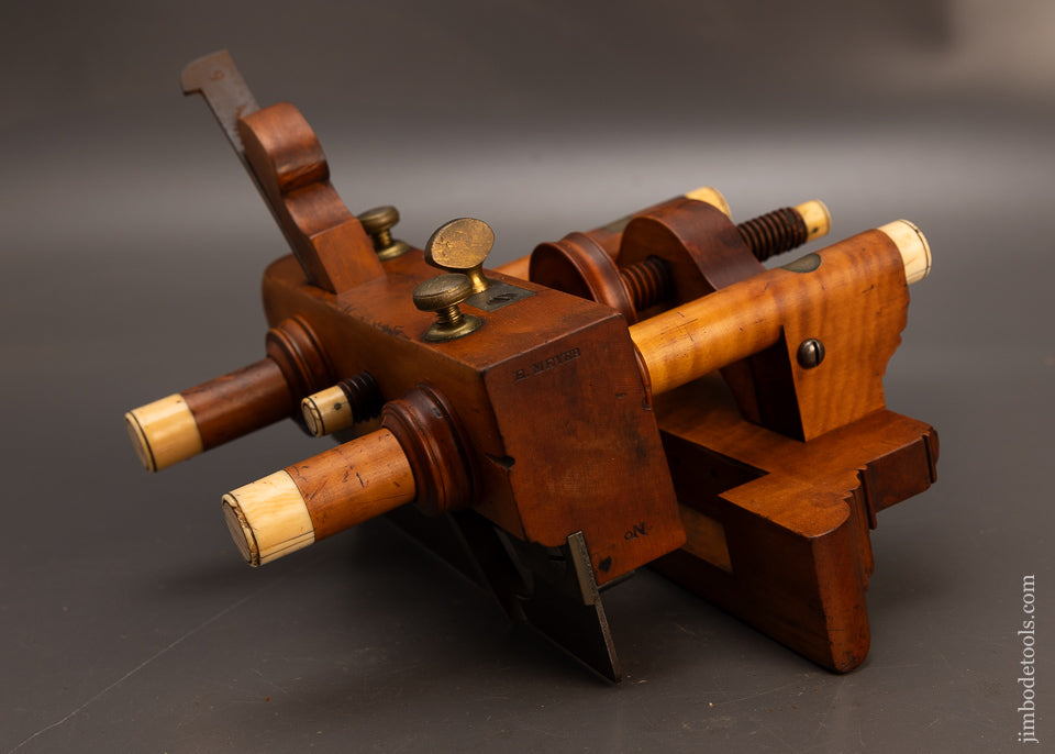 Stunning,-Rare-&-Remarkable-OHIO-TOOL-CO.-Ivory-Tipped-Boxwood-Center-Wheel-Plow-PlaneEXCELSIOR 118291