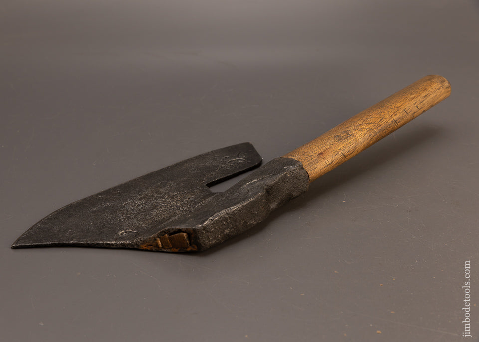 Adorable-Baby-Goose-Wing-Axe-118305