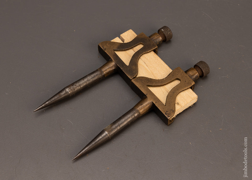 Pretty-Pair-of-5-Inch-Brass-Trammel-Points-118328