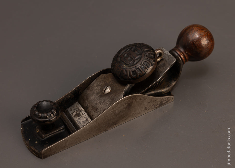 Rare-&-Fine-BAILEY-VICTOR-No.-1-1/2-Tail-Handle-Block-Plane-with-Adjustable-Mouth-118585
