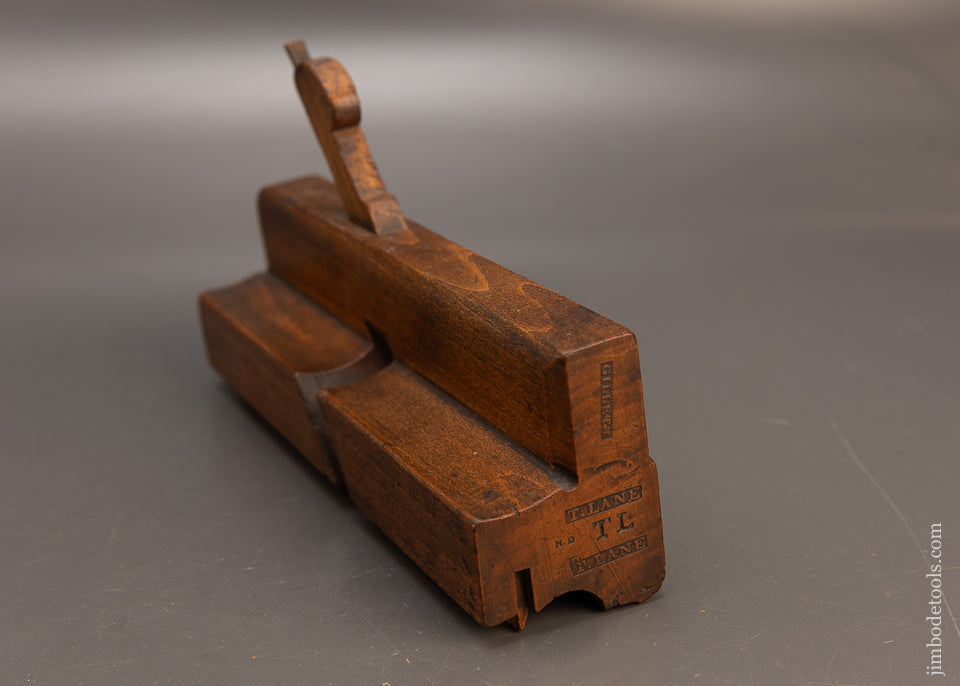 Unusual-Cut-2-5/16-Inch-Wide-Moulding-Plane-by-GILLETT-Fine-118468