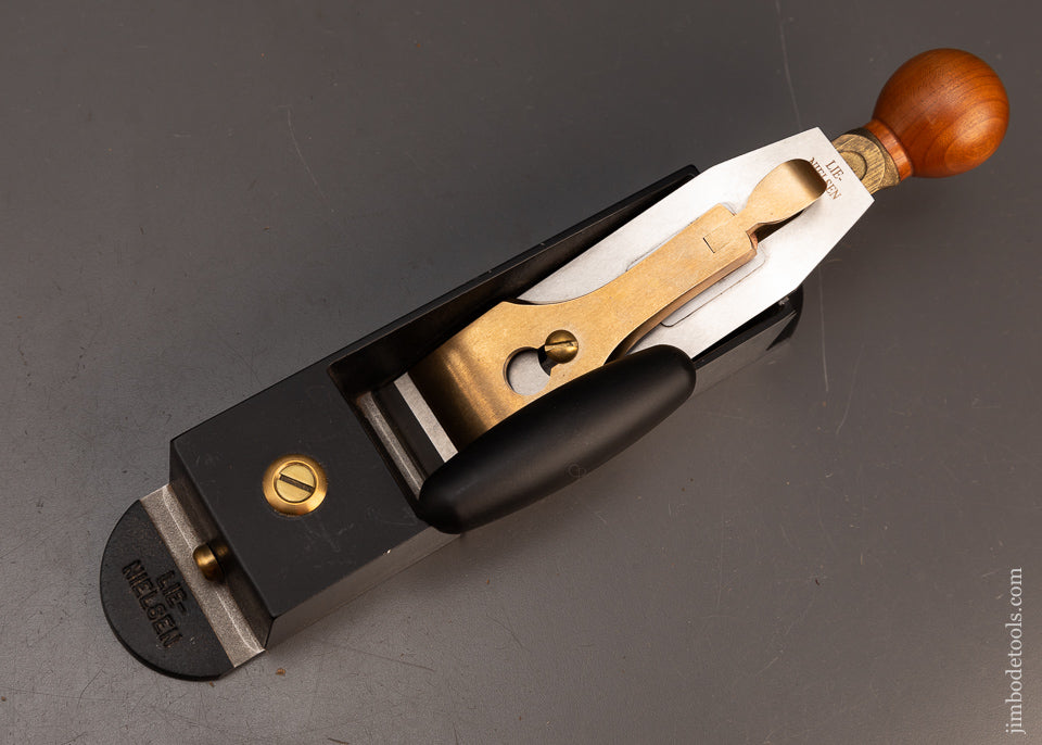 Discontinued-LIE-NIELSEN-No.-9-Miter-Plane-with-Hot-Dog-Handle-118603-AS-OF-DEC-10