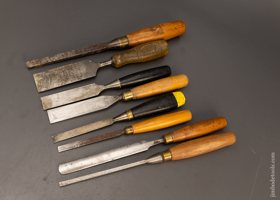 7-Good-Chisels-and-One-Gouge-118692
