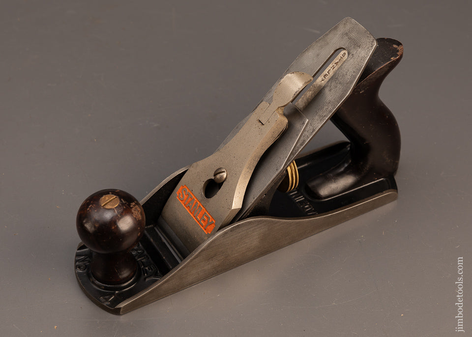 Extra-Fine-STANLEY-No.-4-Smooth-Plane-118846