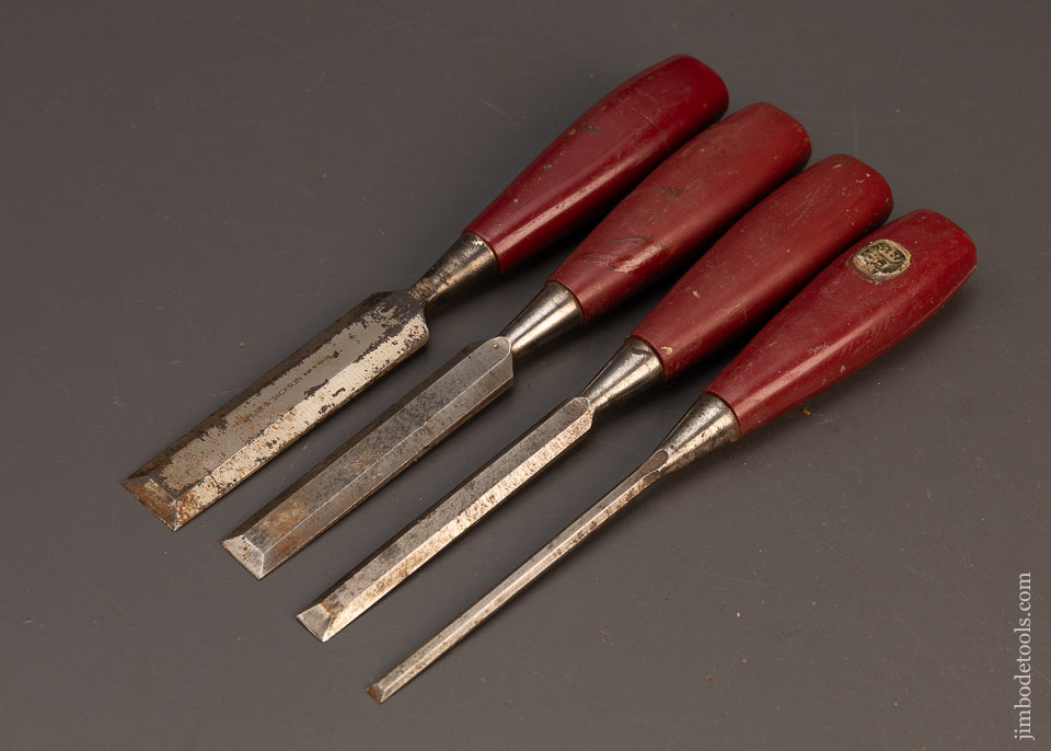 Excellent-User-Set-of-4-SPEAR-&-JACKSON-Bevel-Edge-Chisels-118883