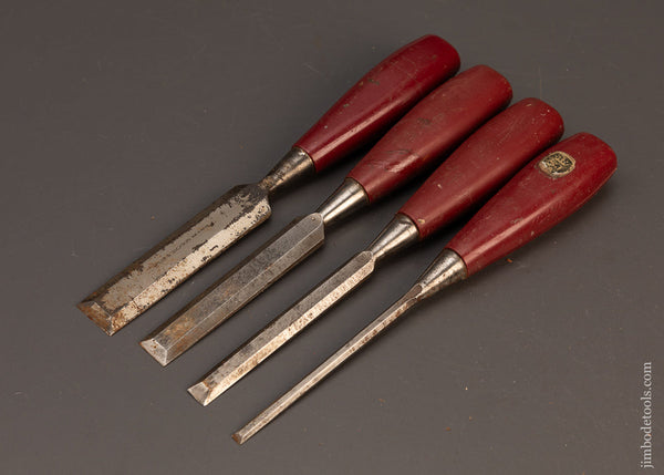 Excellent-User-Set-of-4-SPEAR-&-JACKSON-Bevel-Edge-Chisels-118883
