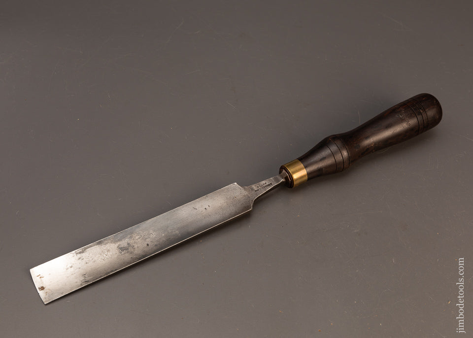 Fine-1-1/4-Inch-Paring-Gouge-by-PARRY-118892