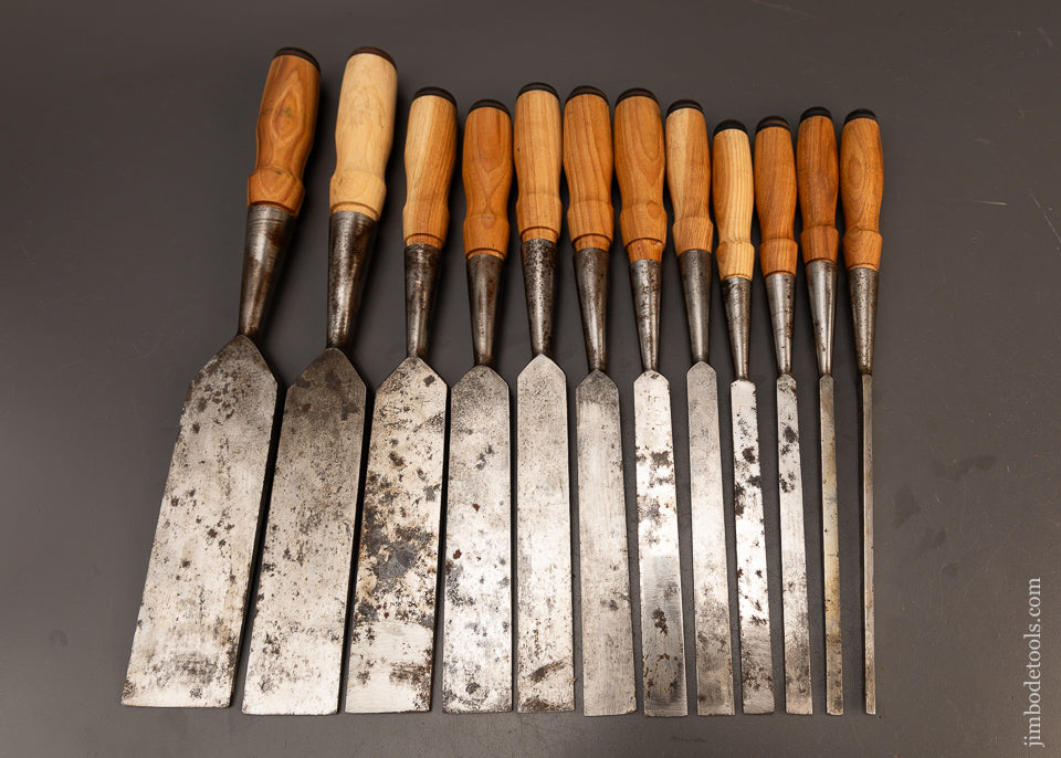 Fine-Complete-Set-of-12-T.H.-WITHERBY-Square-Edge-Socket-Firmer-Chisels-118951