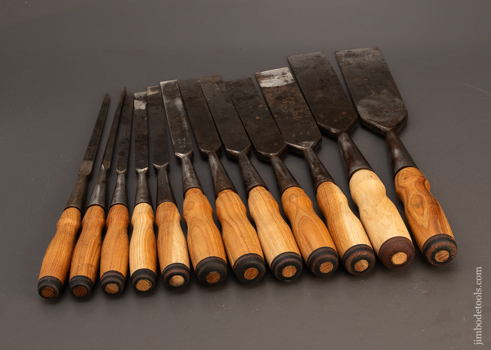 Fine-Complete-Set-of-12-T.H.-WITHERBY-Square-Edge-Socket-Firmer-Chisels-118951