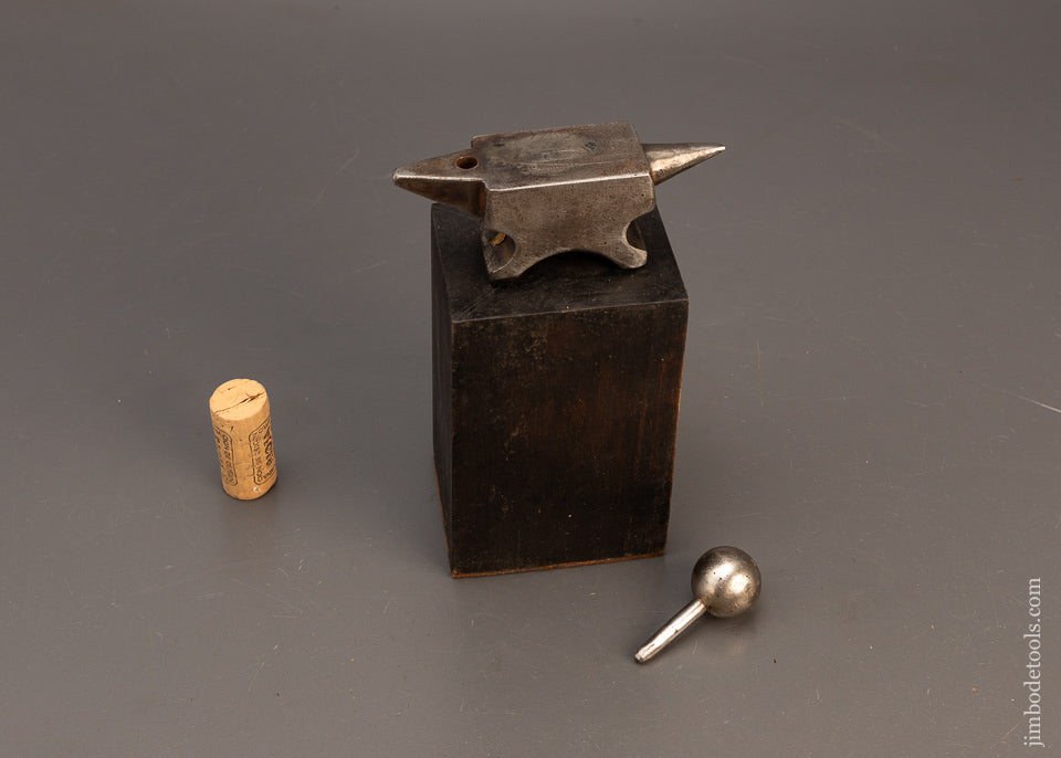 Cool-Watch-Maker’s-Anvil-with-Ball-Hardie-on-Stump-118963