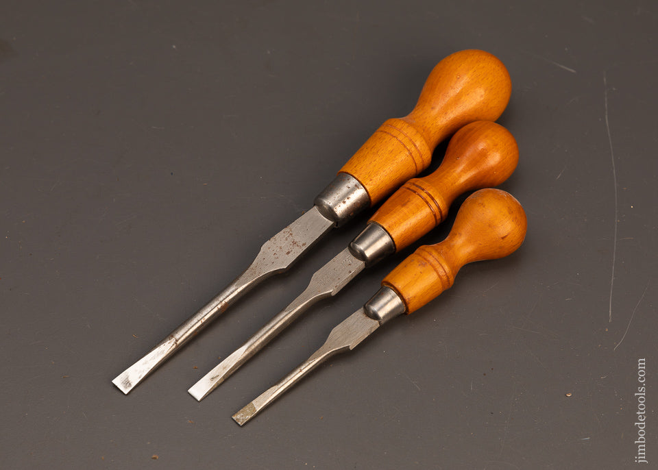 Set-of-3-Extra-Fine-English-Beech-Cabinet-Maker’s-Screwdrivers-119034