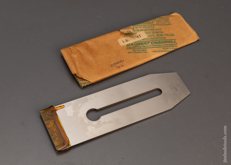 Discontinued-2-3/8-Inch-LIE-NIELSEN-Toothing-Iron-119124