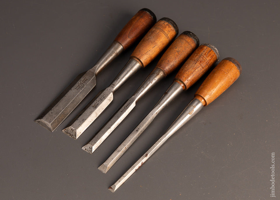 Fine-Set-of-5-Vintage-BUCK-BROS.-Chisels-119149