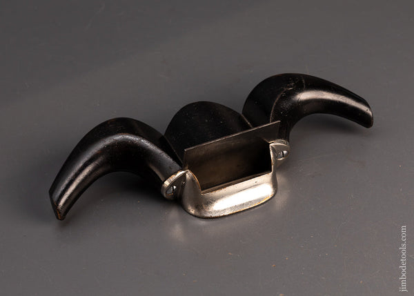 Gorgeous-Ram’s-Horn-Scraper-Plane-119292