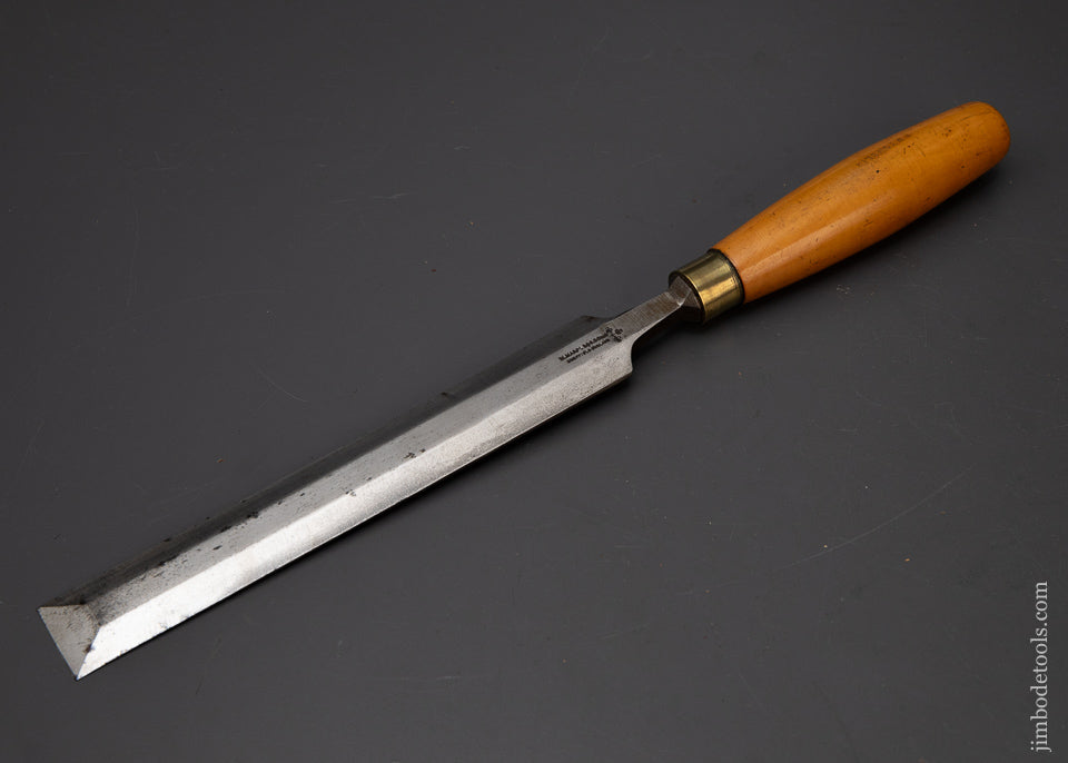 Immaculate-MARPLES-1-1/4-Inch-Long-Thin-Paring-Chisel-with-Boxwood-Handle-119543