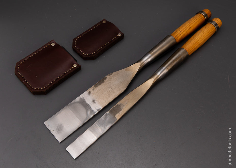 Mint-Unused-Pair-of-BARR-Heavy-Framing-Chisels-2-Inch-&-1-Inch-119571