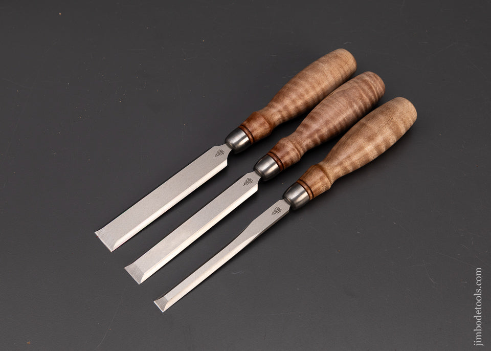 Mint-Set-of-3-Tiger-Maple-BLUE-SPRUCE-TOOL-WORKS-Dovetail-Chisels-119582