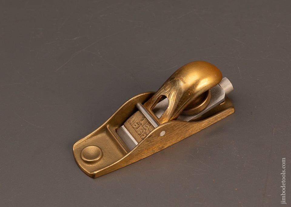 Fine-LIE-NIELSEN-No.-102-Bronze-Low-Angle-Block-Plane-119612