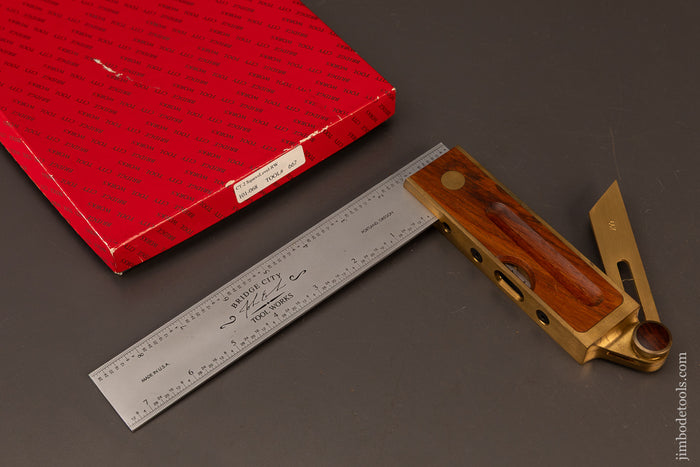 BRIDGE-CITY-TOOL-WORKS-CT-2-Squevel-Level-Mint-in-Box-119720