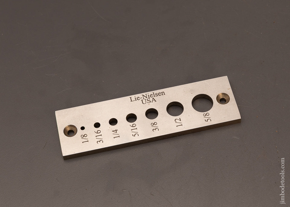 Mint LIE NIELSEN Dowel Plate - 119829