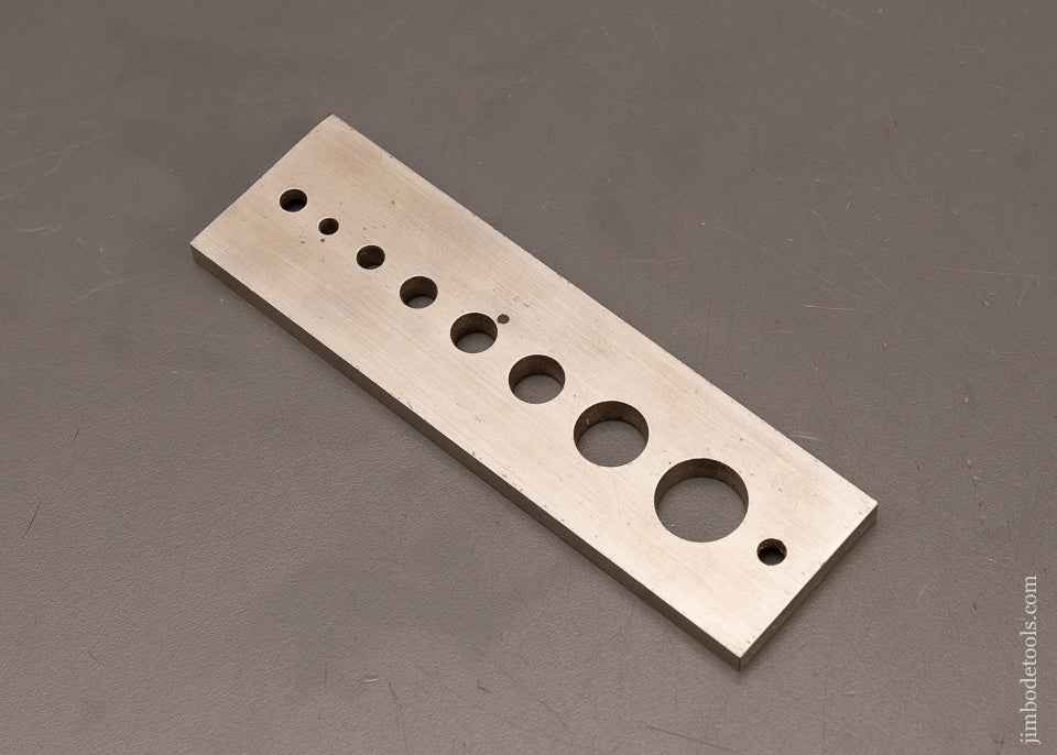 Mint LIE NIELSEN Dowel Plate - 119829