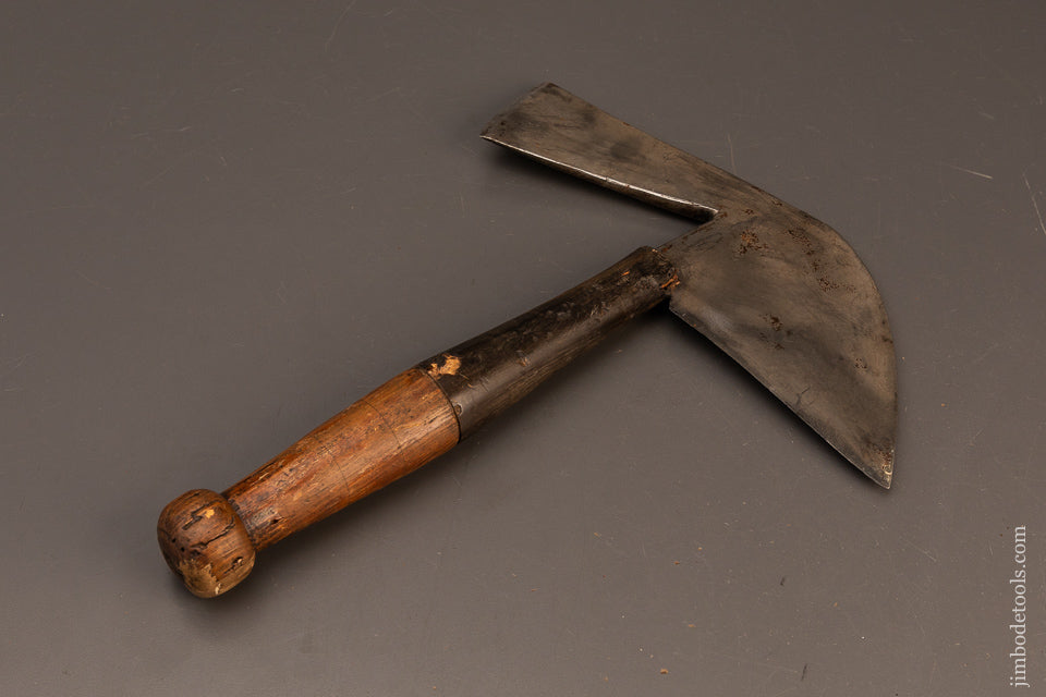 Unusual-Axe-with-Horn-&-Wooden-Handle-119928